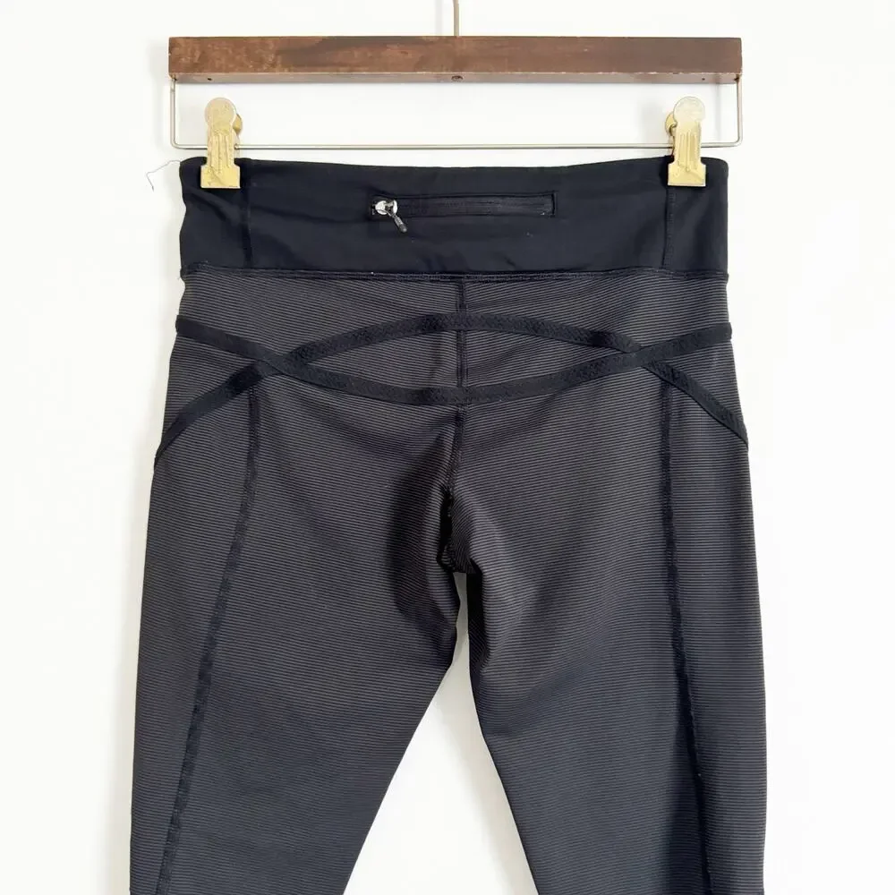 LULULEMON Run Pace Crop Leggings Wee Stripe Black 4